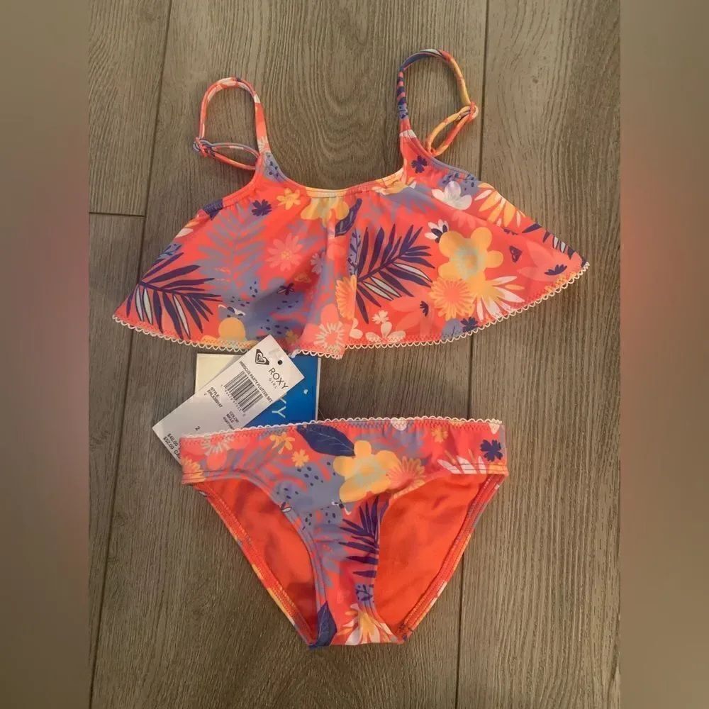 Roxy girls 2 pc swim set very beautiful